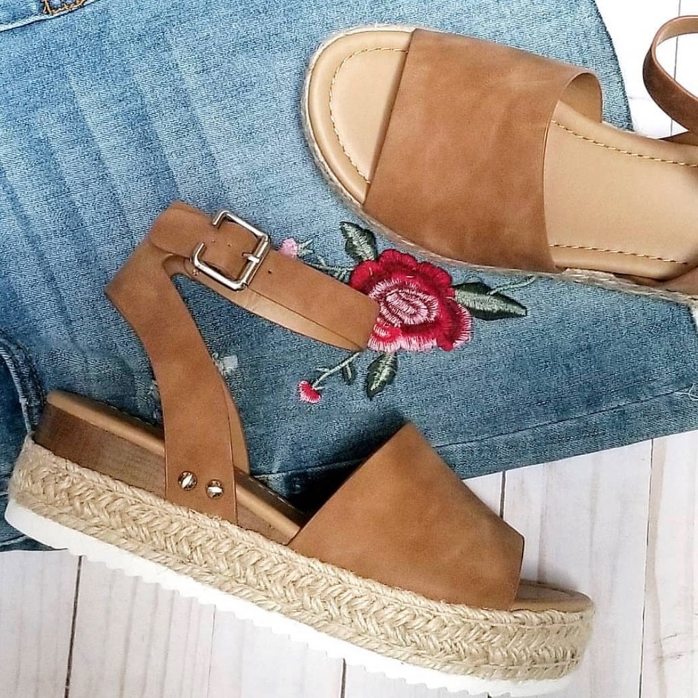 SALE 🚨Brown espadrille sandal